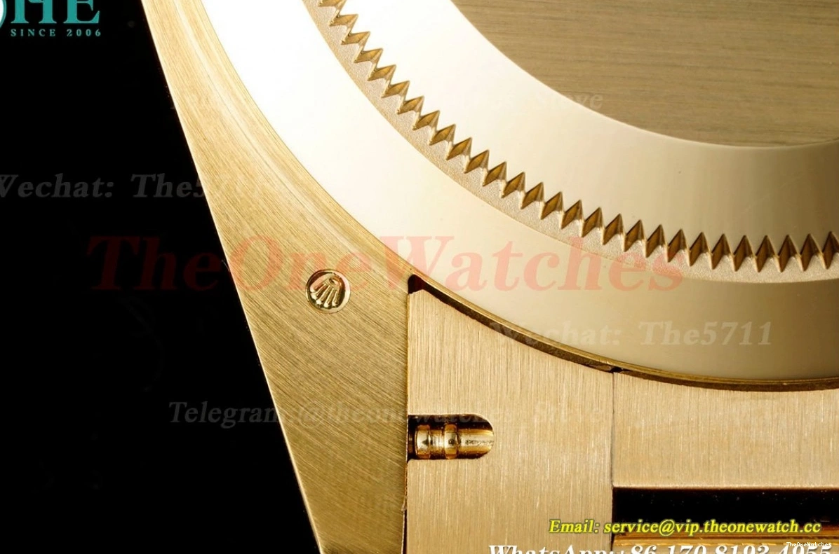 Textured DayDate Dial YG EWF YG 40mm A2836 Silver 0327